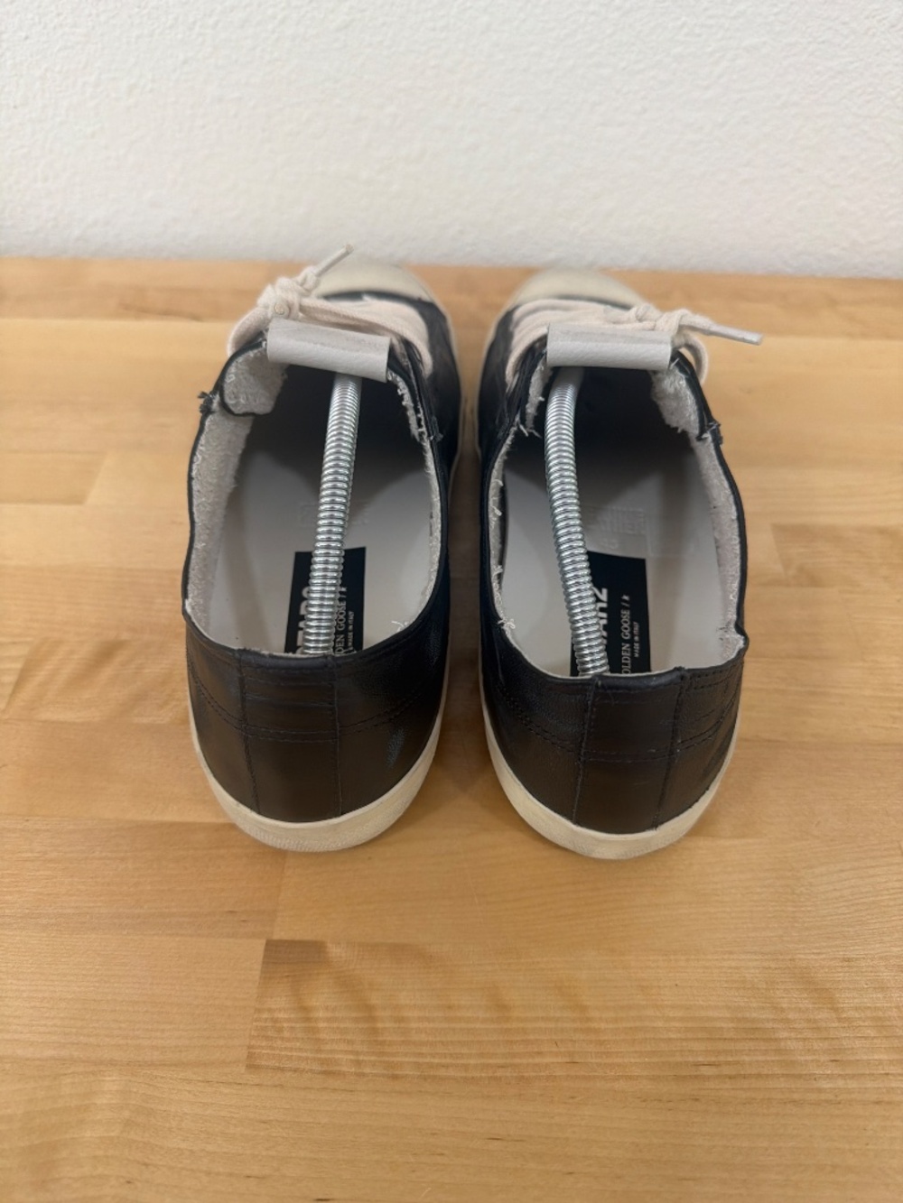 Golden Goose men’s Vstar2 shoes. Size EU45 - Picture 4 of 5